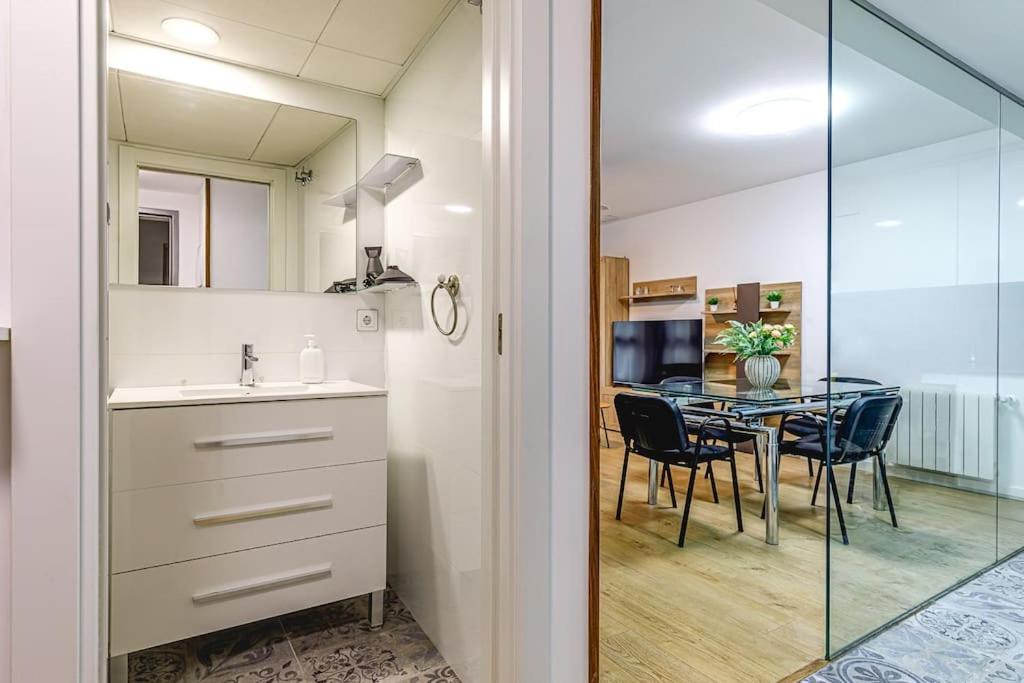 Moderno Apartamento Con Ac En Lorenzo Casanova Apartment อาลิกันเต ภายนอก รูปภาพ